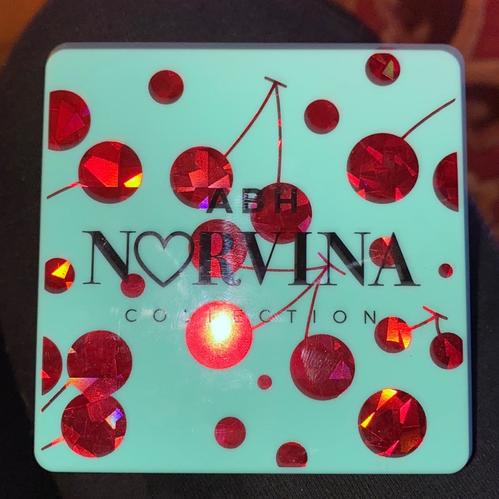 Abh norvina palette